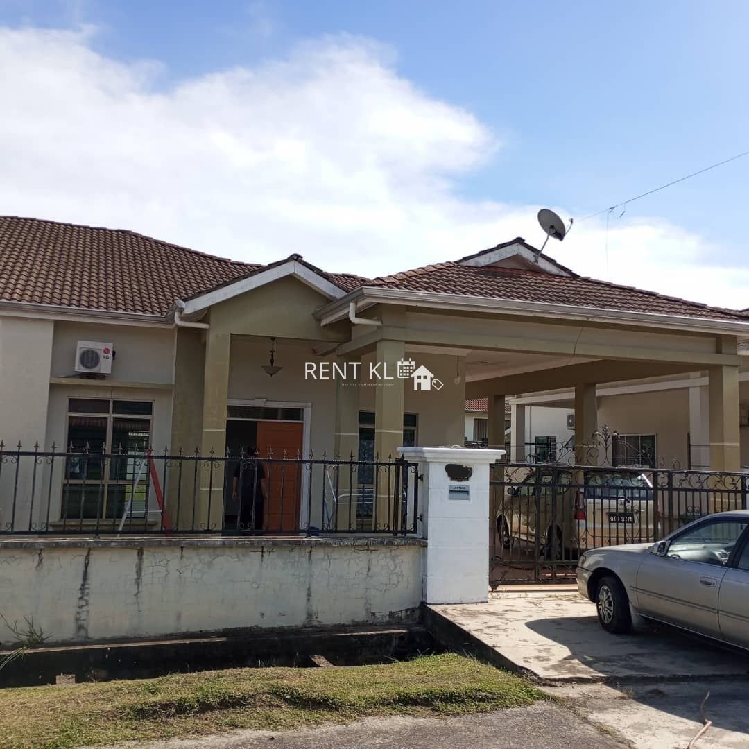 3 Bedrooms 2 Bathrooms 1 Storey Semi D House For Rent At Senadin Miri House For Rent 2