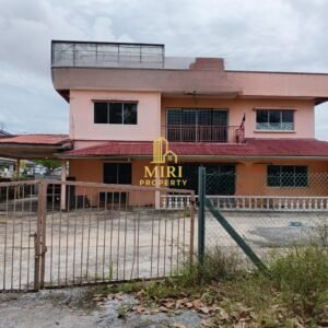 2 Storey Commercial Detached House For Rent At Jalan Piasau Miri For Rent 1
