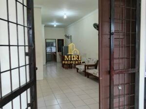 3 Bedrooms 2 Bathrooms 1 Storey Intermediate Terrace House For Rent At Jalan Jati Senadin Miri House For Rent 2