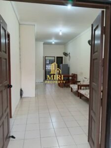 3 Bedrooms 2 Bathrooms 1 Storey Intermediate Terrace House For Rent At Jalan Jati Senadin Miri House For Rent 3