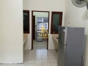 3 Bedrooms 2 Bathrooms 1 Storey Intermediate Terrace House For Rent At Jalan Jati Senadin Miri House For Rent 4