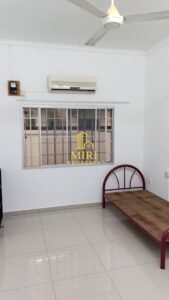 3 Bedrooms 2 Bathrooms Single Storey Terrace House For Rent At Senadin Miri House For Rent 2