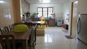 4 Bedrooms 2 Bathrooms 2 Storey Intermediate Terrace House For Rent At Desa Pujut 2 Bandar Baru Permyjaya Miri For Rent 3