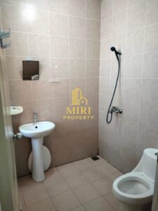 4 Bedrooms 2 Bathrooms 2 Storey Intermediate Terrace House For Rent At Jalan Jati Senadin Miri House For Rent 9