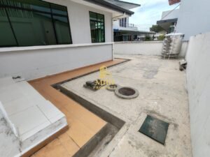 4 Bedrooms 2 Bathrooms 2 Storey Semi Detached House For Sale At Greenville Senadin Miri House For Sale 11
