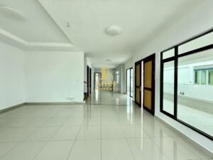 4 Bedrooms 2 Bathrooms 2 Storey Semi Detached House For Sale At Greenville Senadin Miri House For Sale 22