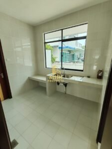 4 Bedrooms 2 Bathrooms 2 Storey Semi Detached House For Sale At Greenville Senadin Miri House For Sale 5