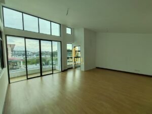 4 Bedrooms 2 Bathrooms 2 Storey Semi Detached House For Sale At Greenville Senadin Miri House For Sale 6