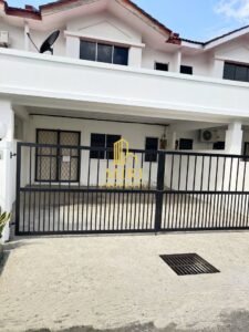 4 Bedrooms 2 Bathrooms 2 Storey Terrace House For Rent At Piasau Miri For Rent 1