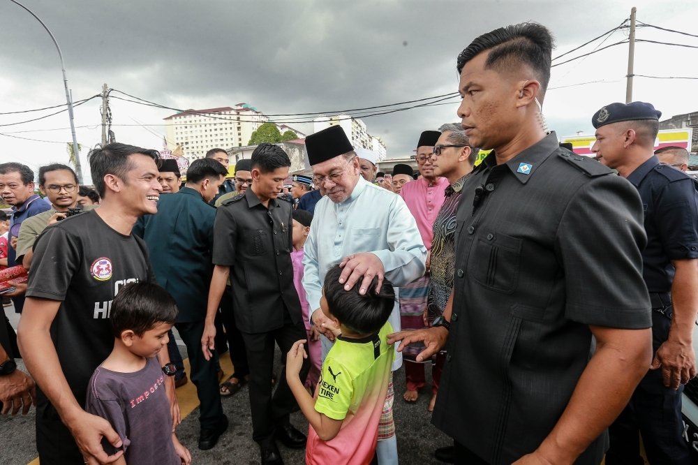 anwar 6kW8pc