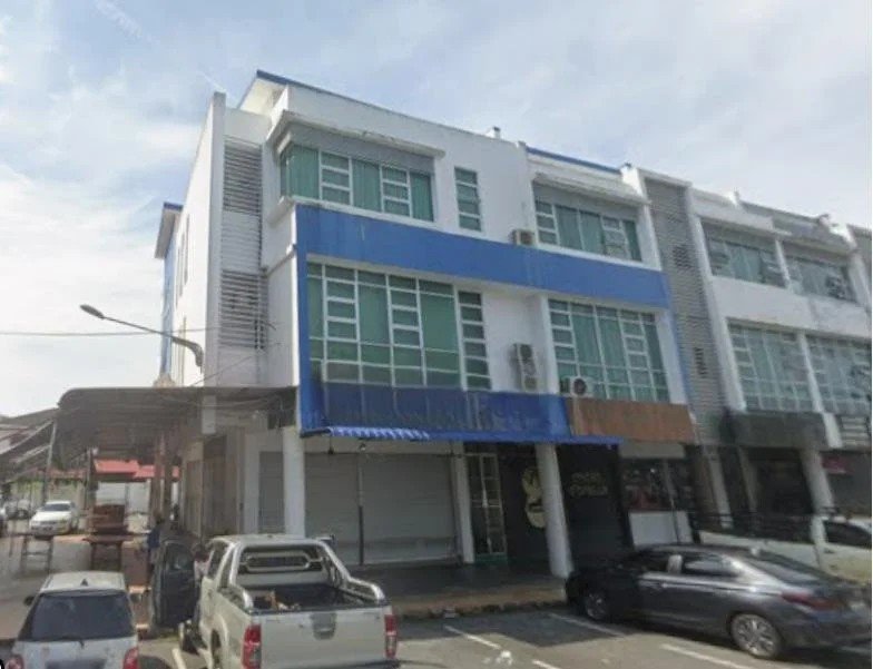 2 Storey Shop For Rent At Sevenew Commercial Centre Pujut Miri (Ground Floor)