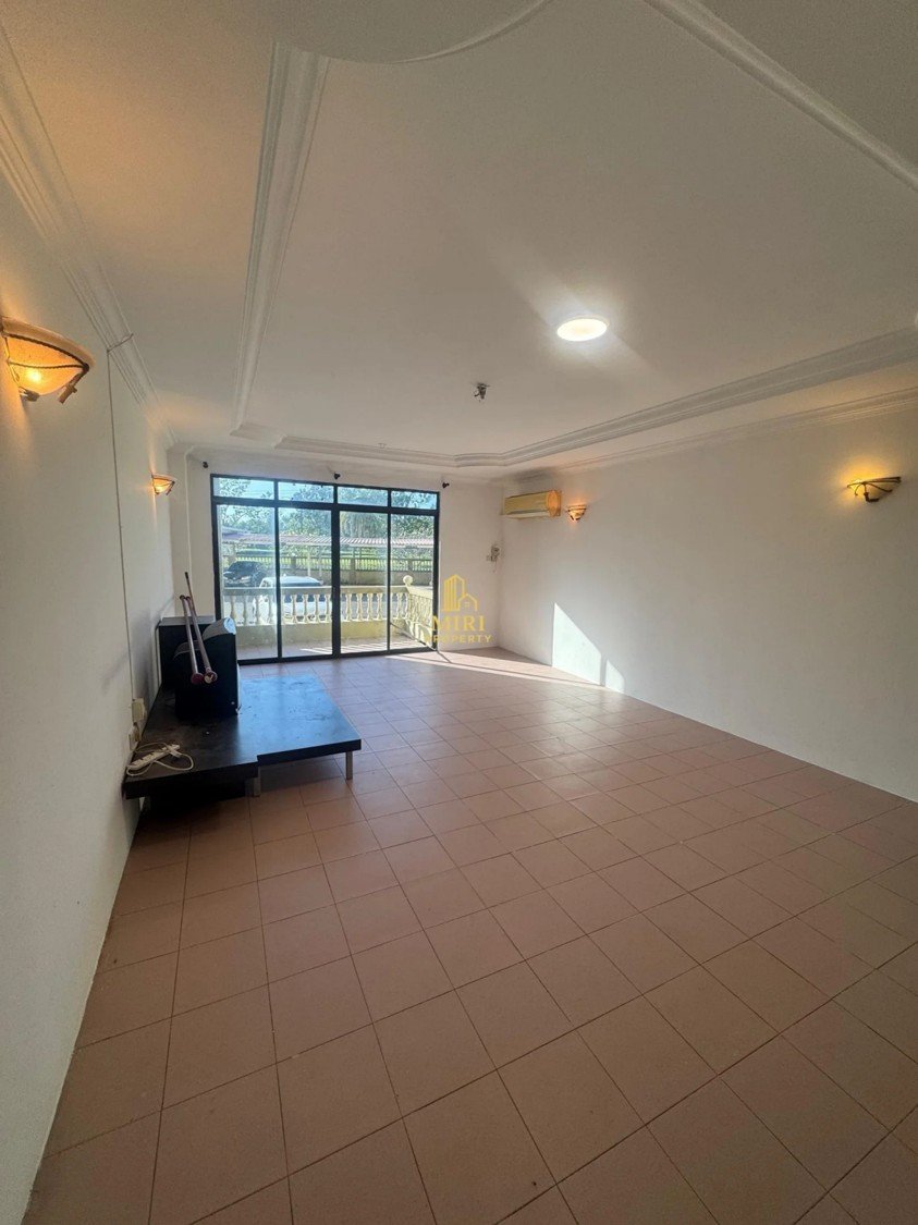 3 Bedrooms 1 Bathrooms 1st Floor Kin Link Apartment For Sale At kampung Pulau Melayu miri For Sale