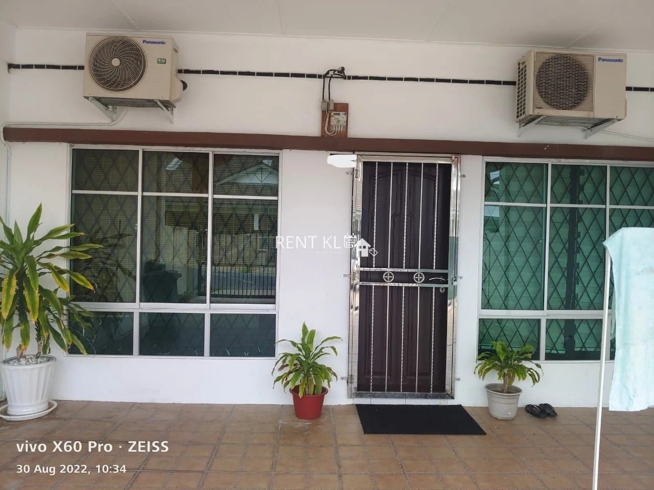 3 Bedrooms 2 Bathrooms 1 Storey Terrace House For Rent At Desa Bahagia Miri For Rent