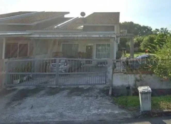 3 Bedrooms 2 Bathrooms 1 Storey Terrace House For Rent At Desa Bahagia Miri For Rent