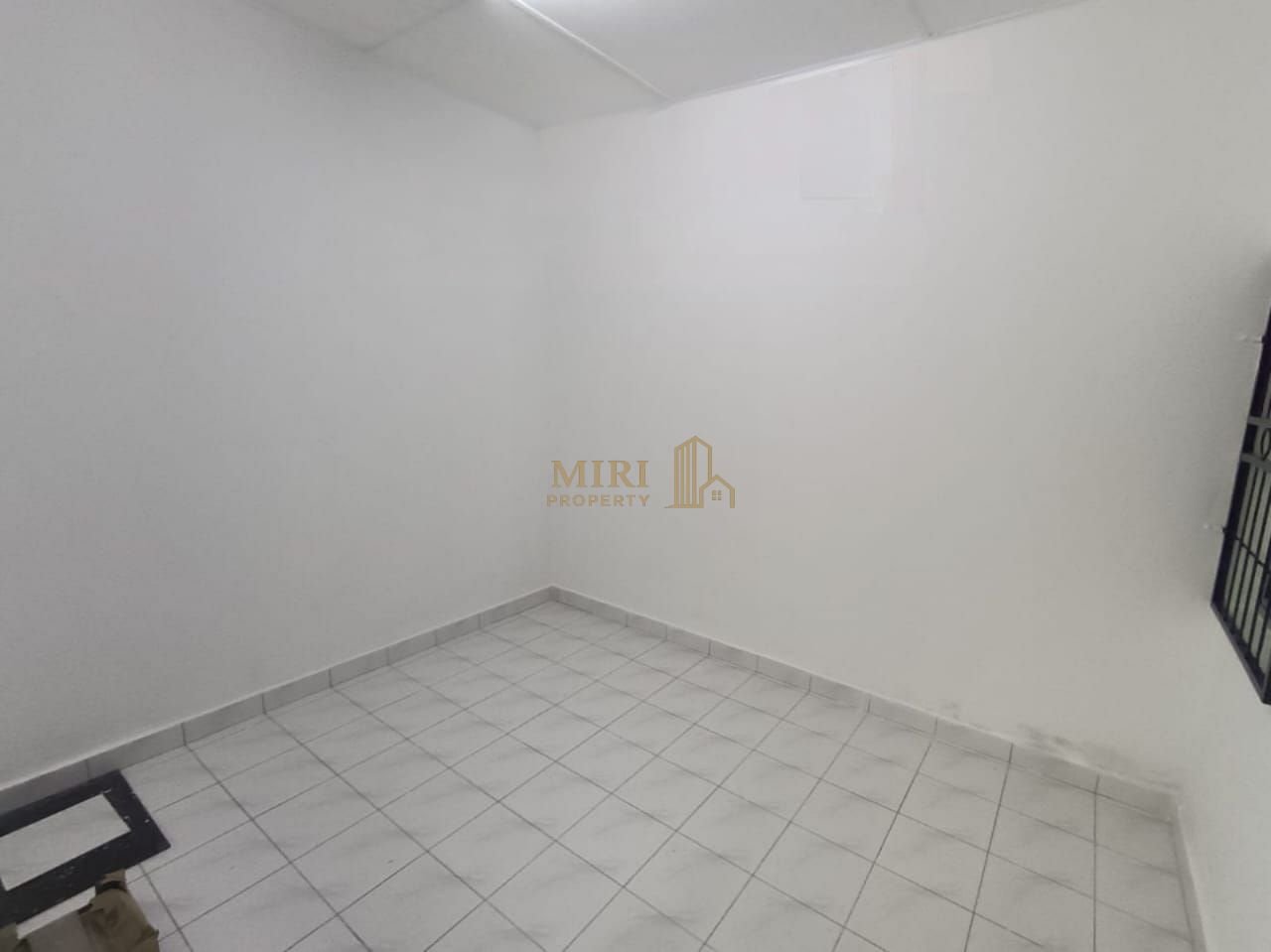 3 Bedrooms 2 Bathrooms 1 Storey Terrace House For Rent At RPR Bandar Baru Permyjaya Miri For Rent 16