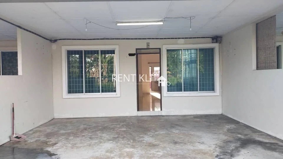 3 Bedrooms 2 Bathrooms Single Storey Terrace House For Rent At Desa Bahagia Miri For Rent