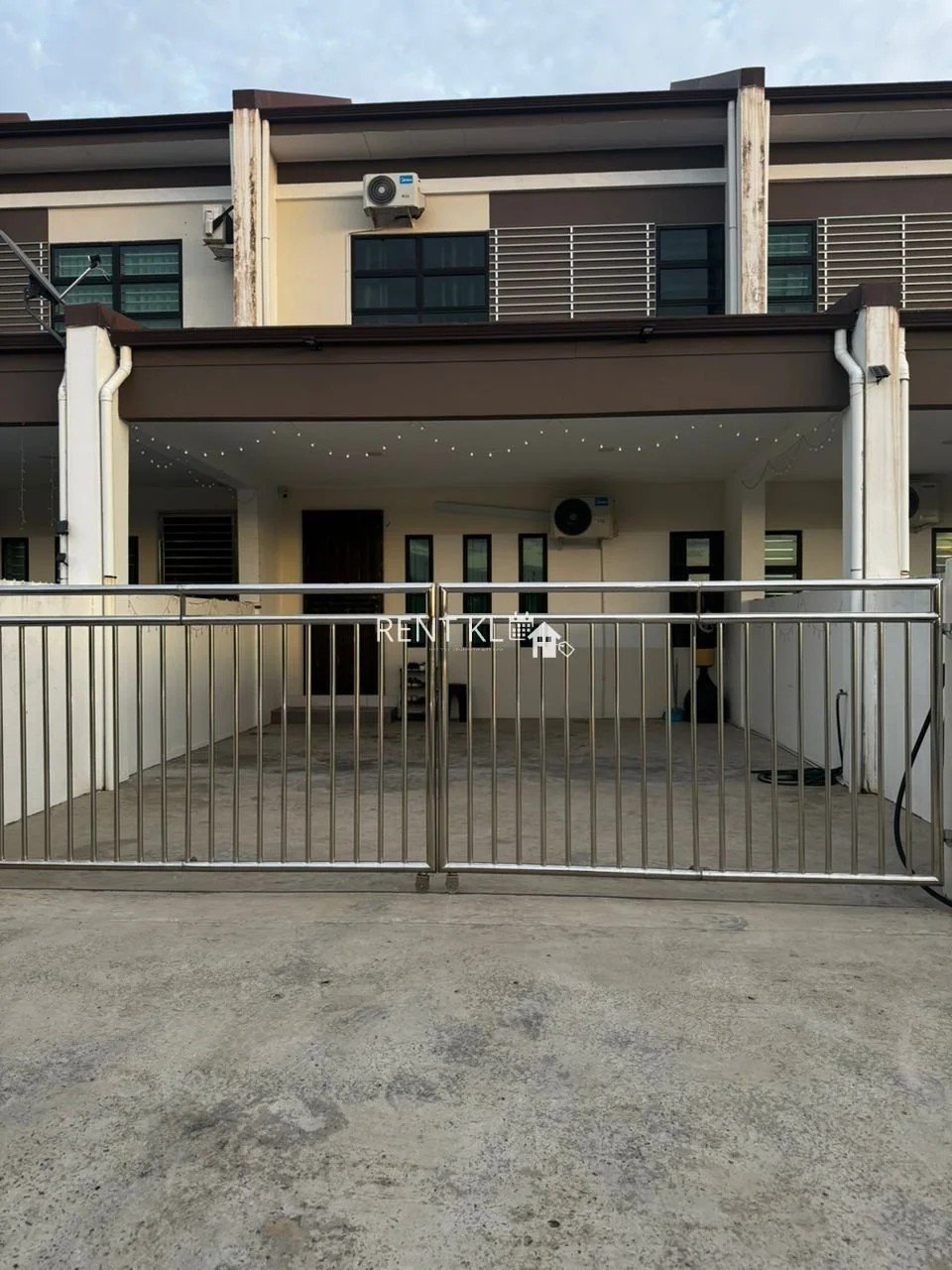 3 Bedrooms 3 Bathrooms 2 Storey Terraced House For Rent At Soffione Villa Miri House For Rent