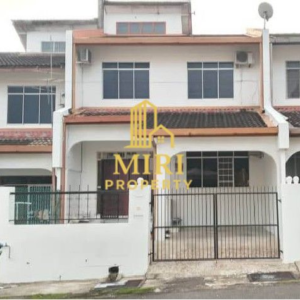 4 Bedroom 3 Bathrooms 2 Storey Terrace House For Rent At Lopeng Jalan Hillstone Nearby Miri General Hospital Miri House For Rent 1