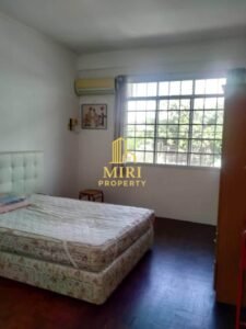 4 Bedroom 3 Bathrooms 2 Storey Terrace House For Rent At Lopeng Jalan Hillstone Nearby Miri General Hospital Miri House For Rent 4