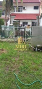 4 Bedroom 3 Bathrooms 2 Storey Terrace House For Rent At Lopeng Jalan Hillstone Nearby Miri General Hospital Miri House For Rent 7