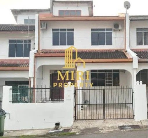 4 Bedroom 3 Bathrooms 2 Storey Terrace House For Rent At Lopeng Jalan Hillstone Nearby Miri General Hospital Miri House For Rent