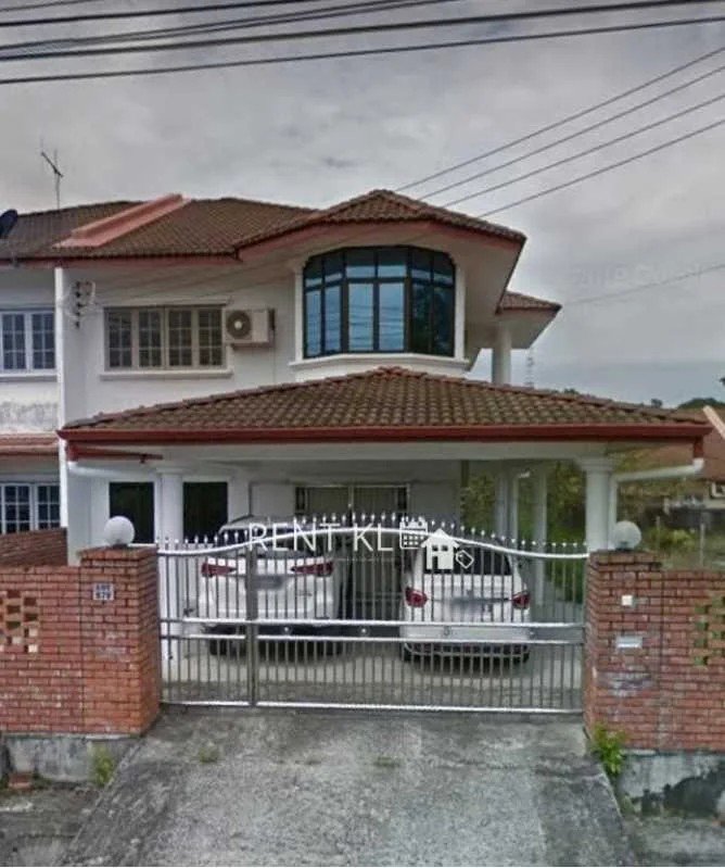 4 Bedroom 3 Bathrooms 2 Storey Terrace House For Rent At Lopeng Miri House For Rent