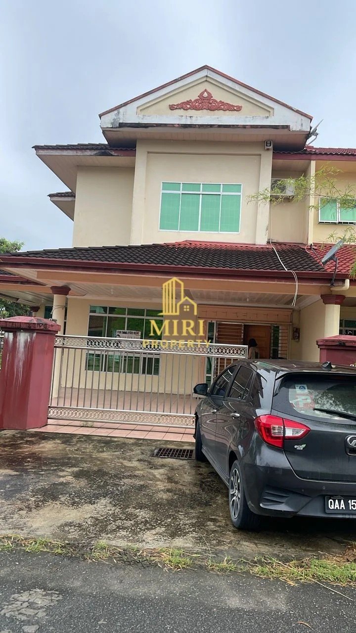 4 Bedrooms 3 Bathrooms 2 Storey Terrace Corner House For Rent At Lorong Desa Senadin 2C Senadin Miri House For Rent