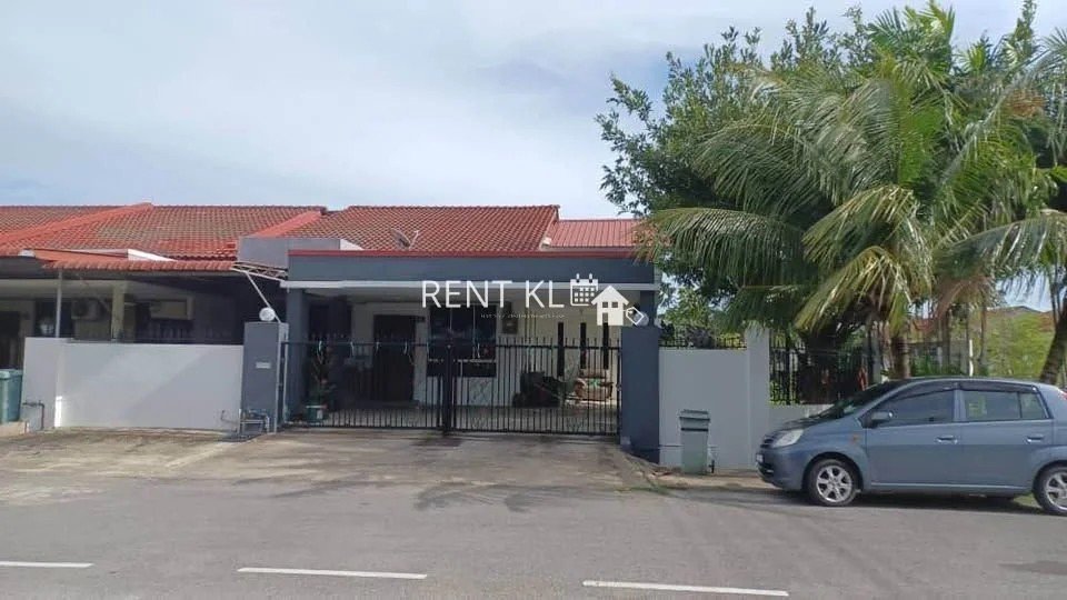 4 Bedrooms 3 Bathrooms 1 Storey Corner Terrace House For Rent At Senadin Miri House For Rent