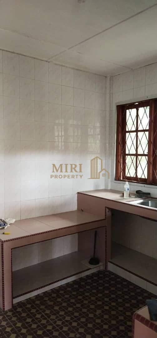 4 Bedrooms 3 Bathrooms 2 Storey Corner Terrace House For Rent At Pujut 9 Miri For Rent 6