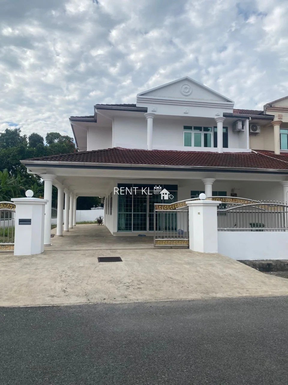 4 Bedrooms 3 Bathrooms 2 Storey Semi D House For Rent At Jalan Luak Bay Min Sing Garden Miri House For Rent