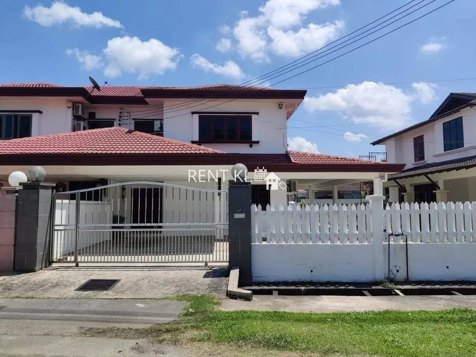 4 Bedrooms 3 Bathrooms 2 Storey Semi D House For Rent At Taman Desa Seri Krokop Miri House For Rent