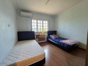 4 Bedrooms 3 Bathrooms 2 Storey Semi Detached House For Rent At Riam Miri House For Rent 10