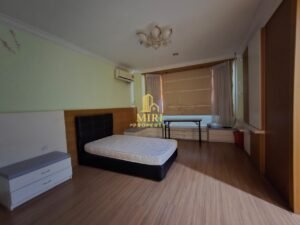 4 Bedrooms 3 Bathrooms 2 Storey Semi Detached House For Rent At Riam Miri House For Rent 11