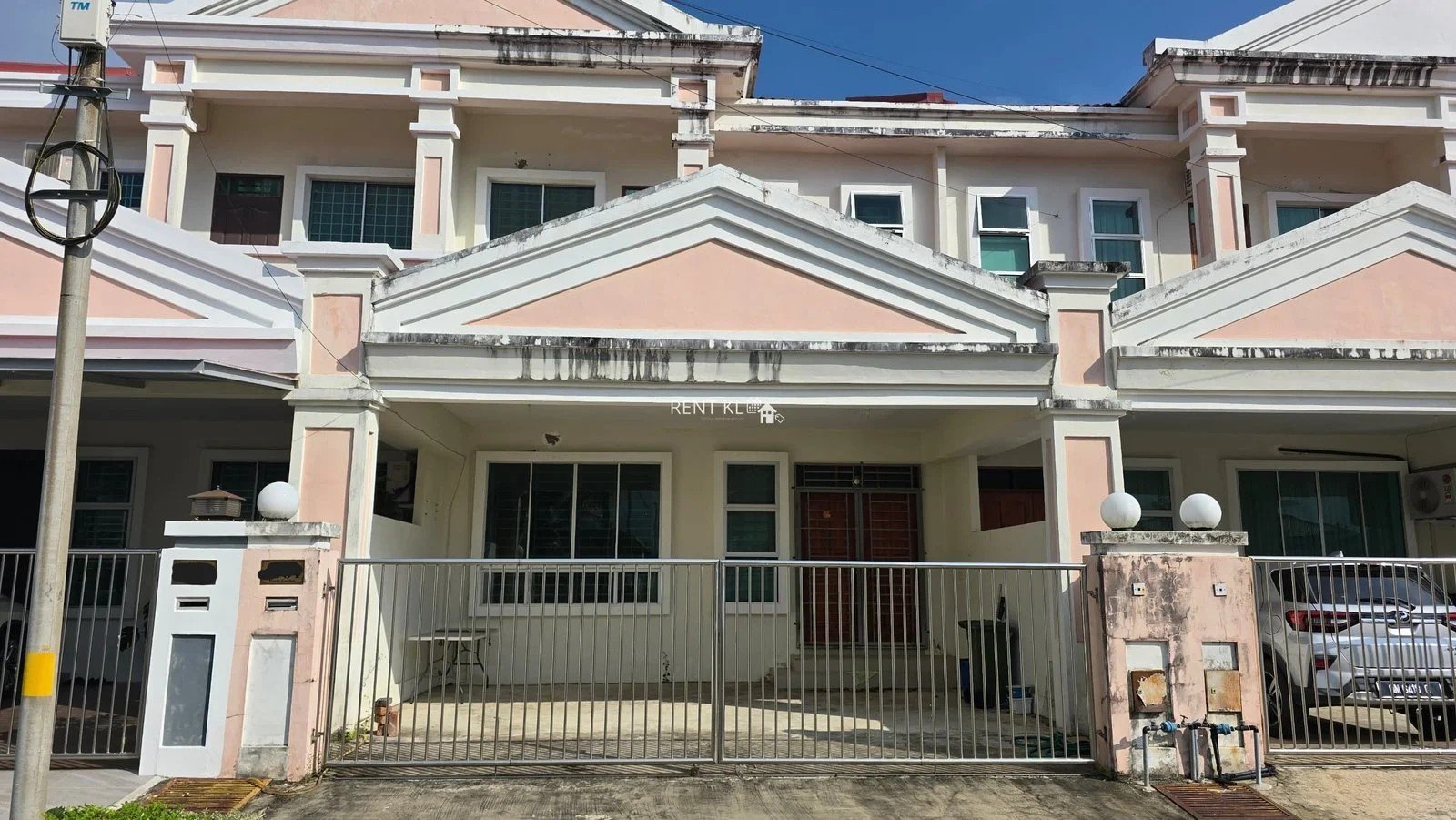 4 Bedrooms 3 Bathrooms 2 Storey Semi-Detached House For Rent At Riam Miri House For Rent