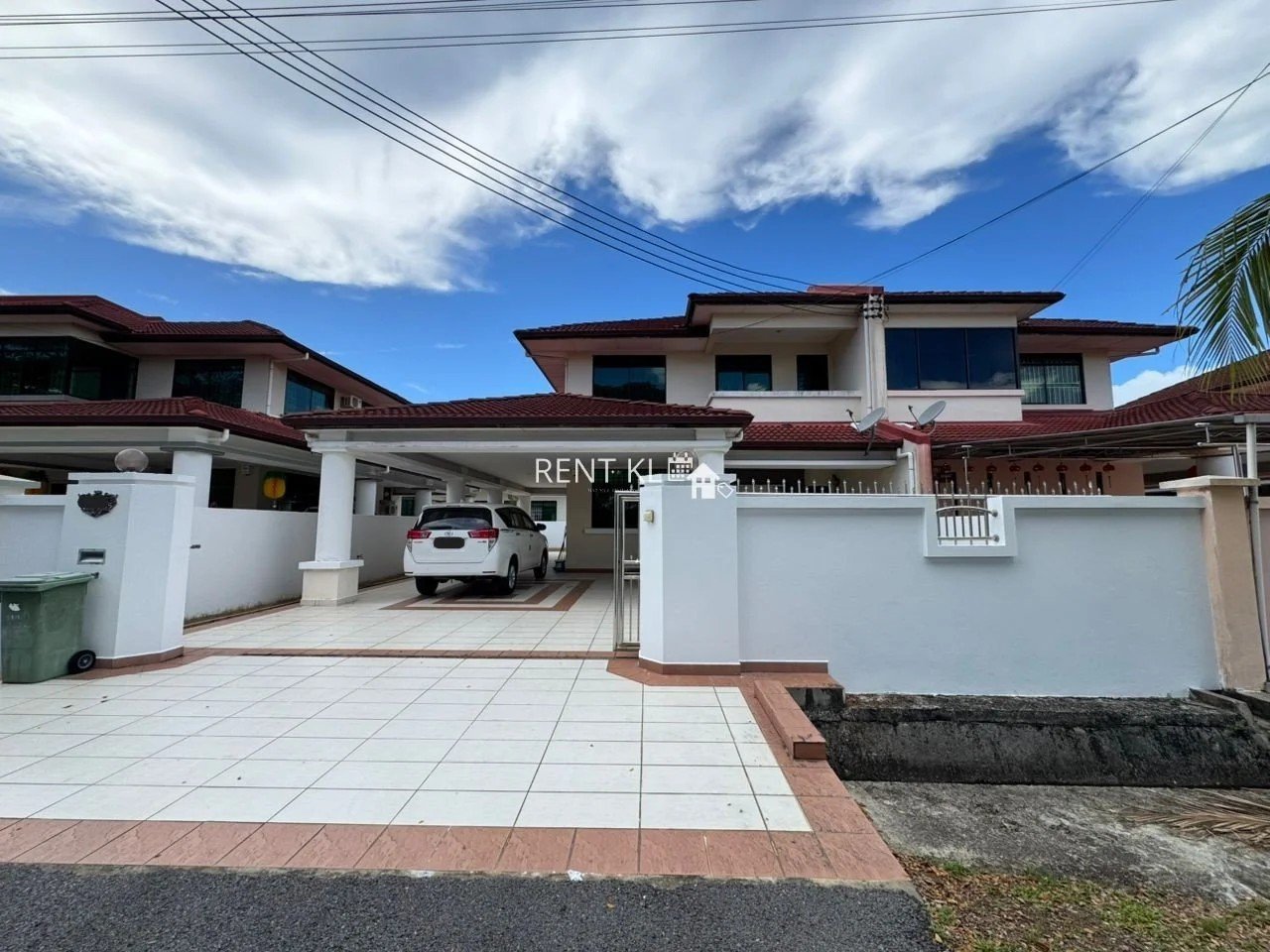 4 Bedrooms 3 Bathrooms 2 Storey Semi-Detached House For Rent At Riverview Park Miri House For Rent