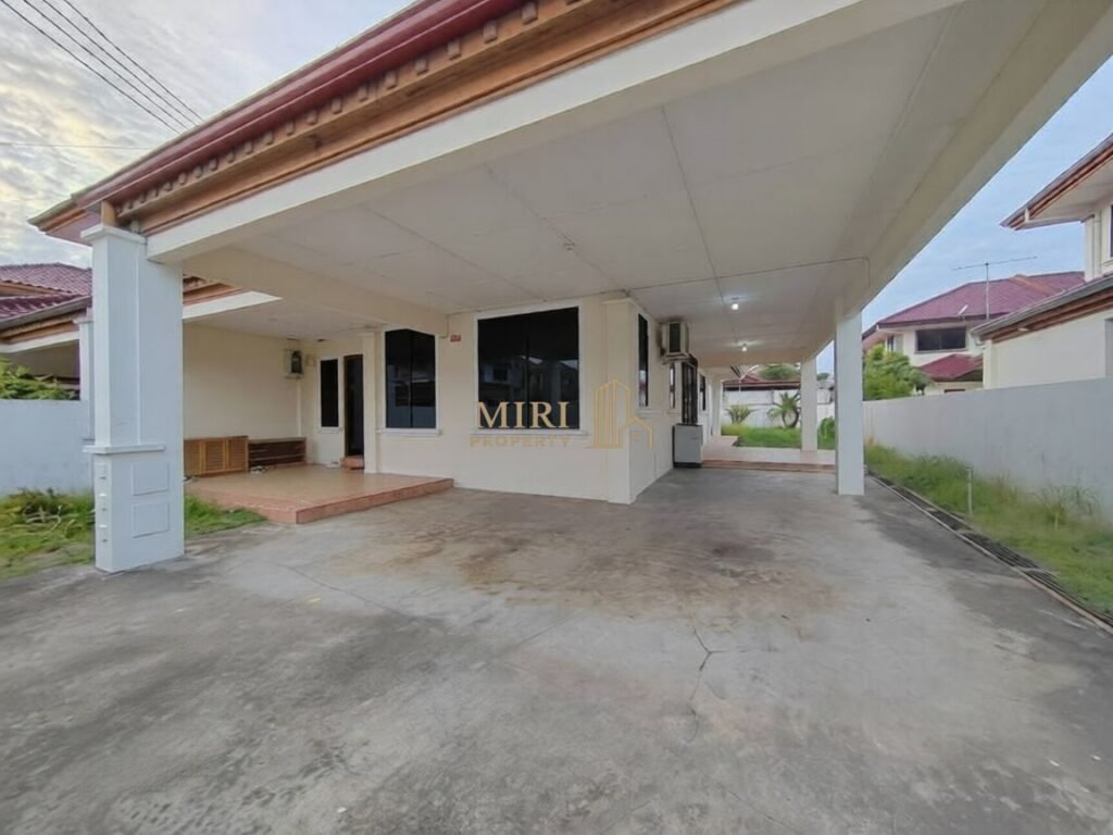 4 Bedrooms 3 Bathrooms 2 Storey Semi Detached House For Rent At Taman Bayshore Miri For Rent 3