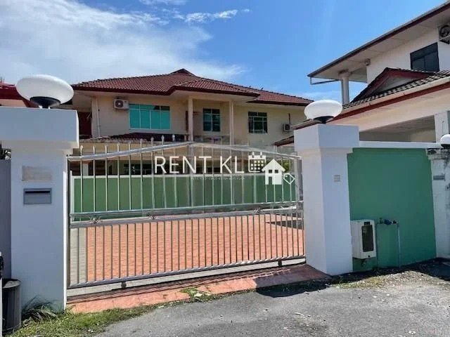 4 Bedrooms 3 Bathrooms Double Storey Semi D Corner House For Rent At Taman Pantai Luak Miri For Rent