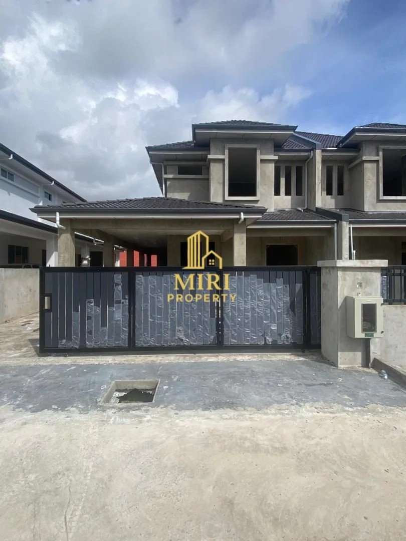 4 Bedrooms 3 Bathrooms Double Storey Semi-Detached House
