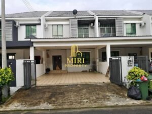5 Bedrooms 4 Bathrooms 2 Storey Terrace House For Rent At Curtin Water Senadin Miri House For Rent 1