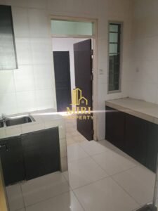 5 Bedrooms 4 Bathrooms 2 Storey Terrace House For Rent At Curtin Water Senadin Miri House For Rent 3