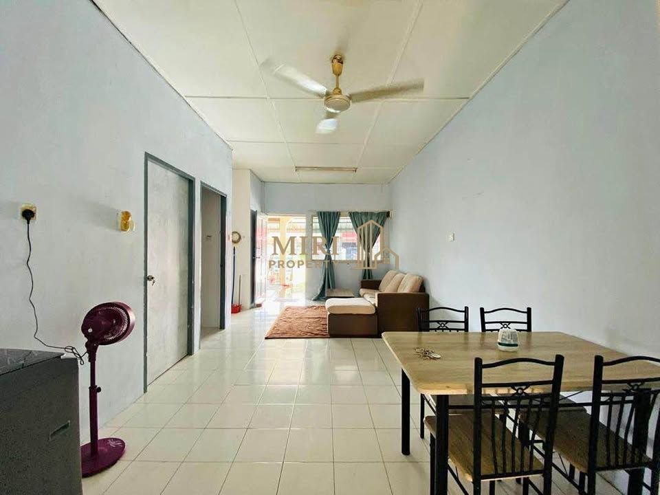 3 Bedrooms 1 Bathrooms 1 Storey Terrace House For Rent At Bandar Baru Permyjaya Miri For Rent 1