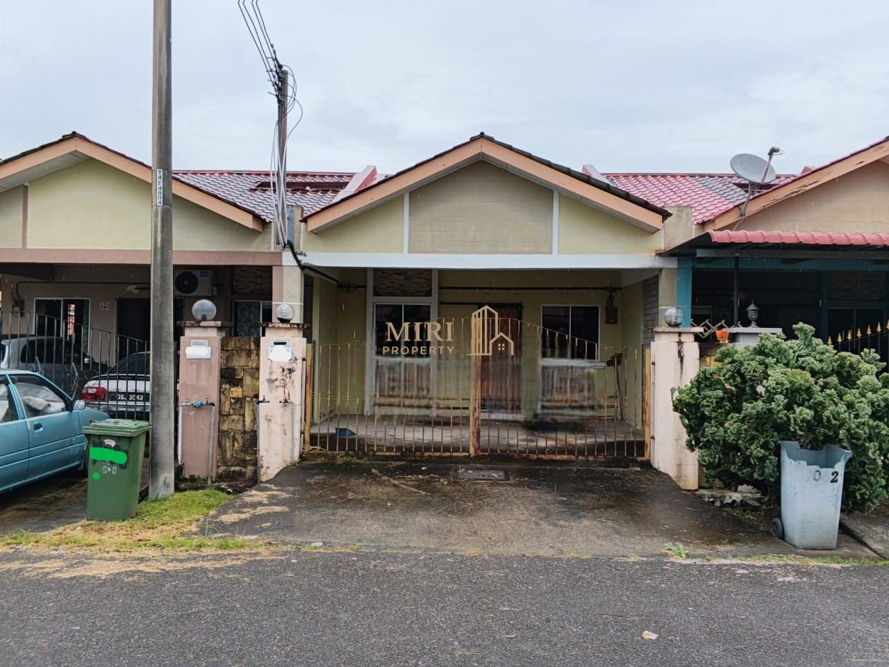 3 Bedrooms 2 Bathrooms 1 Storey Terrace House At Senadin Miri House For Sale 1