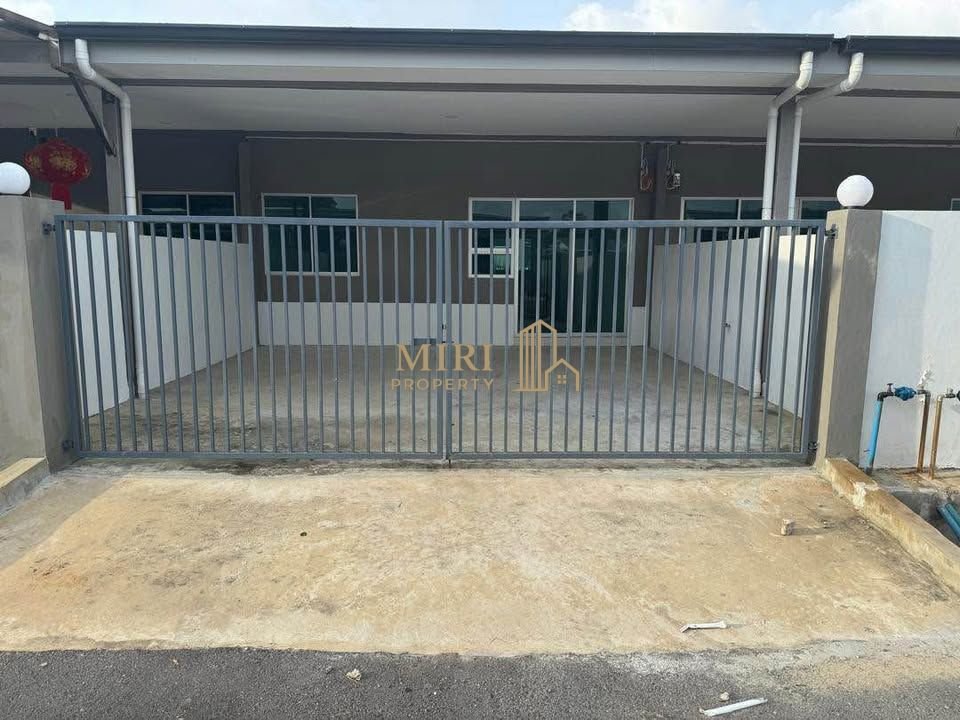 3 Bedrooms 2 Bathrooms 1 Storey Terrace House For Rent At Ara Mutiara Taman Tunku For Rent 1