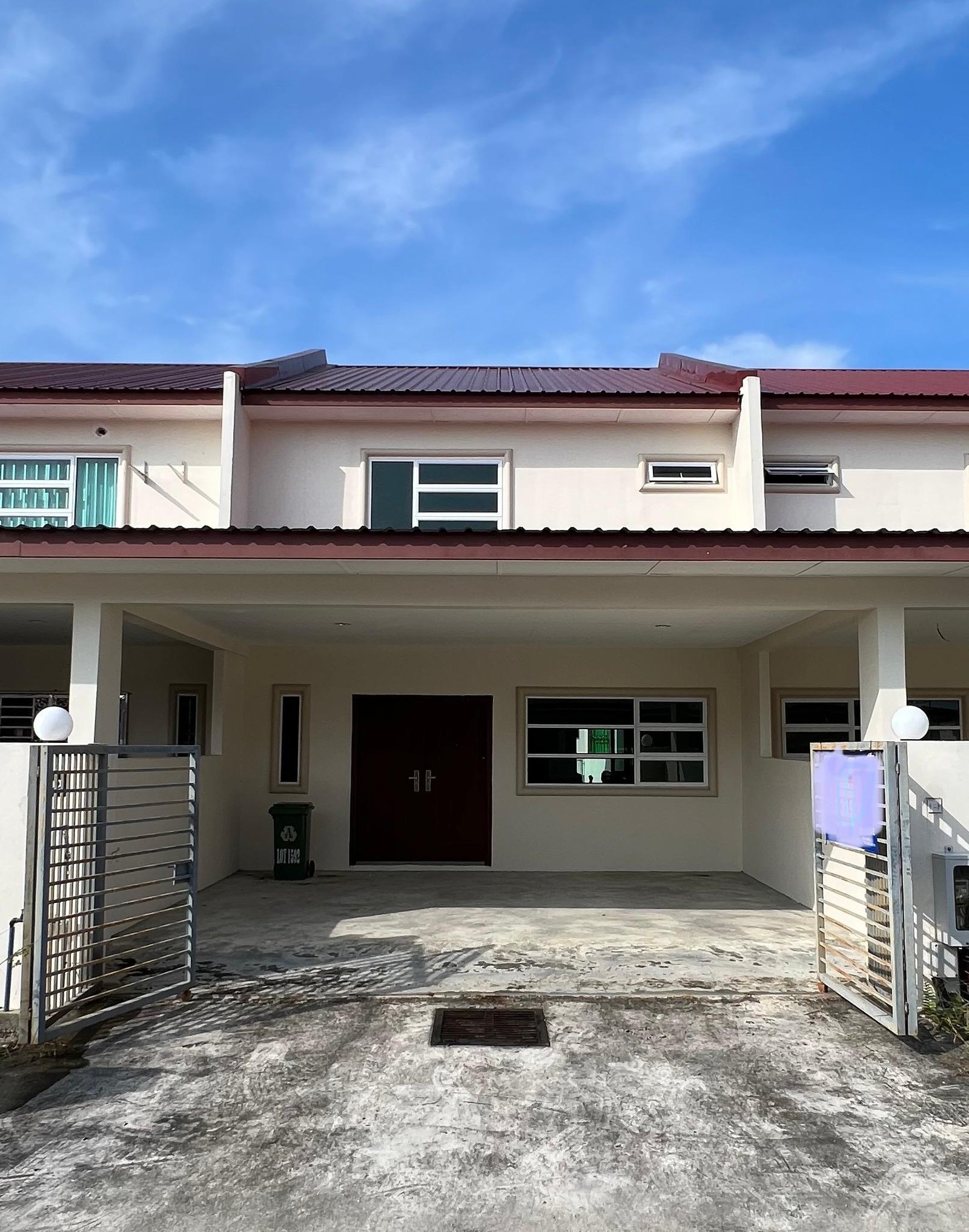 4 Bedrooms 2 Bathrooms 2 Storey Terrace House For Rent At Kin Link Villa Miri House For Rent 1