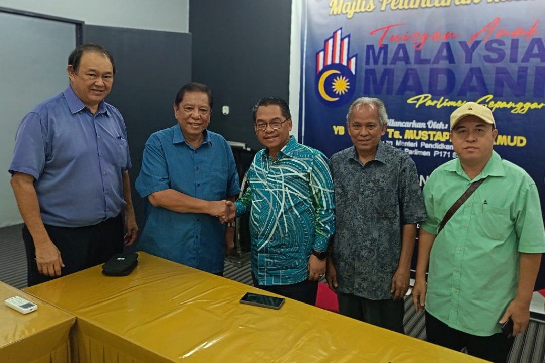 aa 070326 NL anaknegeri40percent p1 ZFeeI2