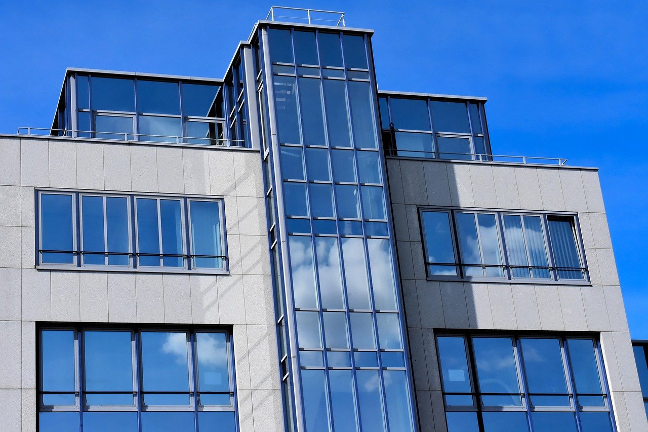 How Miri Property Agent Strategies Speed Up Slow House Sales in Senadin