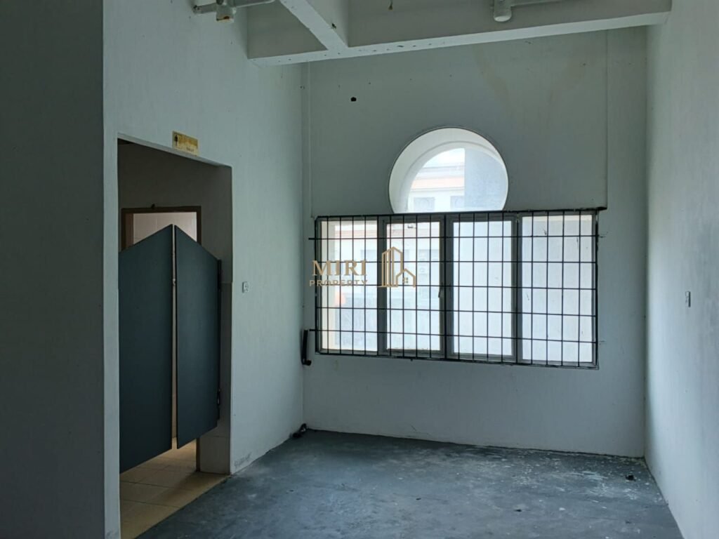 1st Floor Shop For Rent At Miri 101 Commercial Centre Miri Shop Office For Rent 3