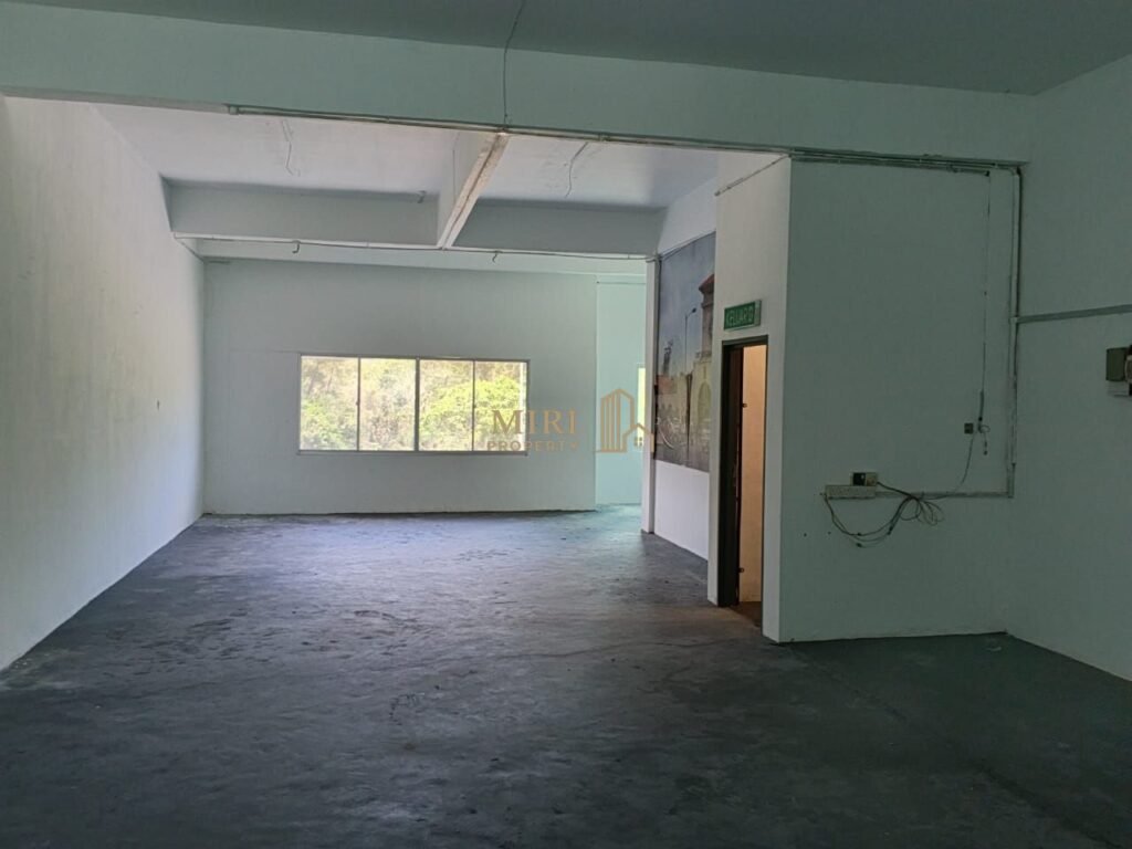 1st Floor Shop For Rent At Miri 101 Commercial Centre Miri Shop Office For Rent 4