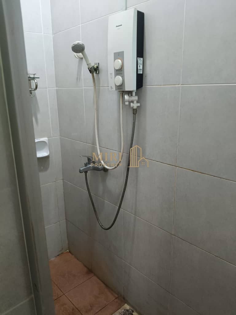 3 Bedroom 1 Bathrooms 1 Storey Terrace House For Rent At Jalan Cahaya Lopeng Miri For Rent 12