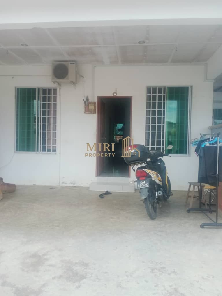 3 Bedroom 1 Bathrooms 1 Storey Terrace House For Rent At Jalan Cahaya Lopeng Miri For Rent 5